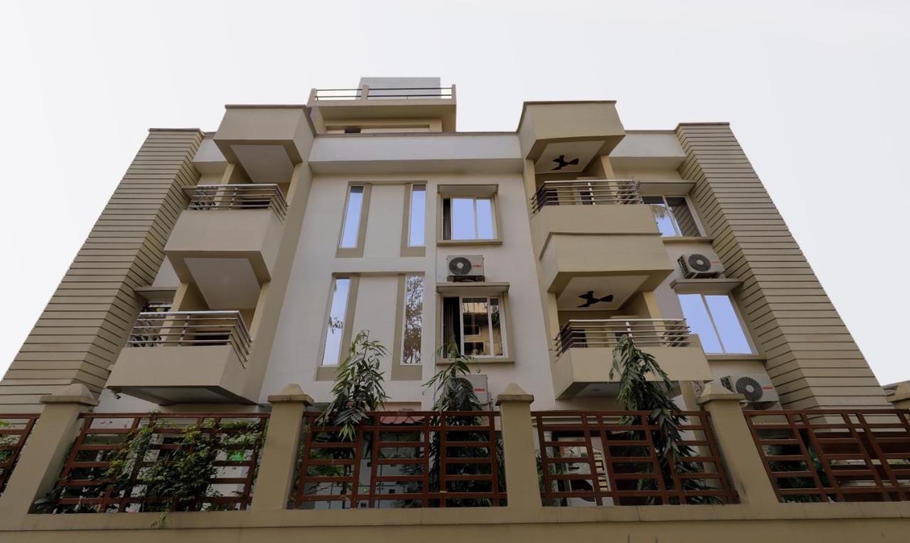 Treebo Trend Aryan Address Apartment Dispur Luaran gambar